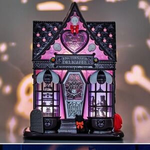 NWT 2025 RELEASE / HAUNTED HOUSE WILD FLOWER PLUG IN ☠️🩷GLOWS✨️